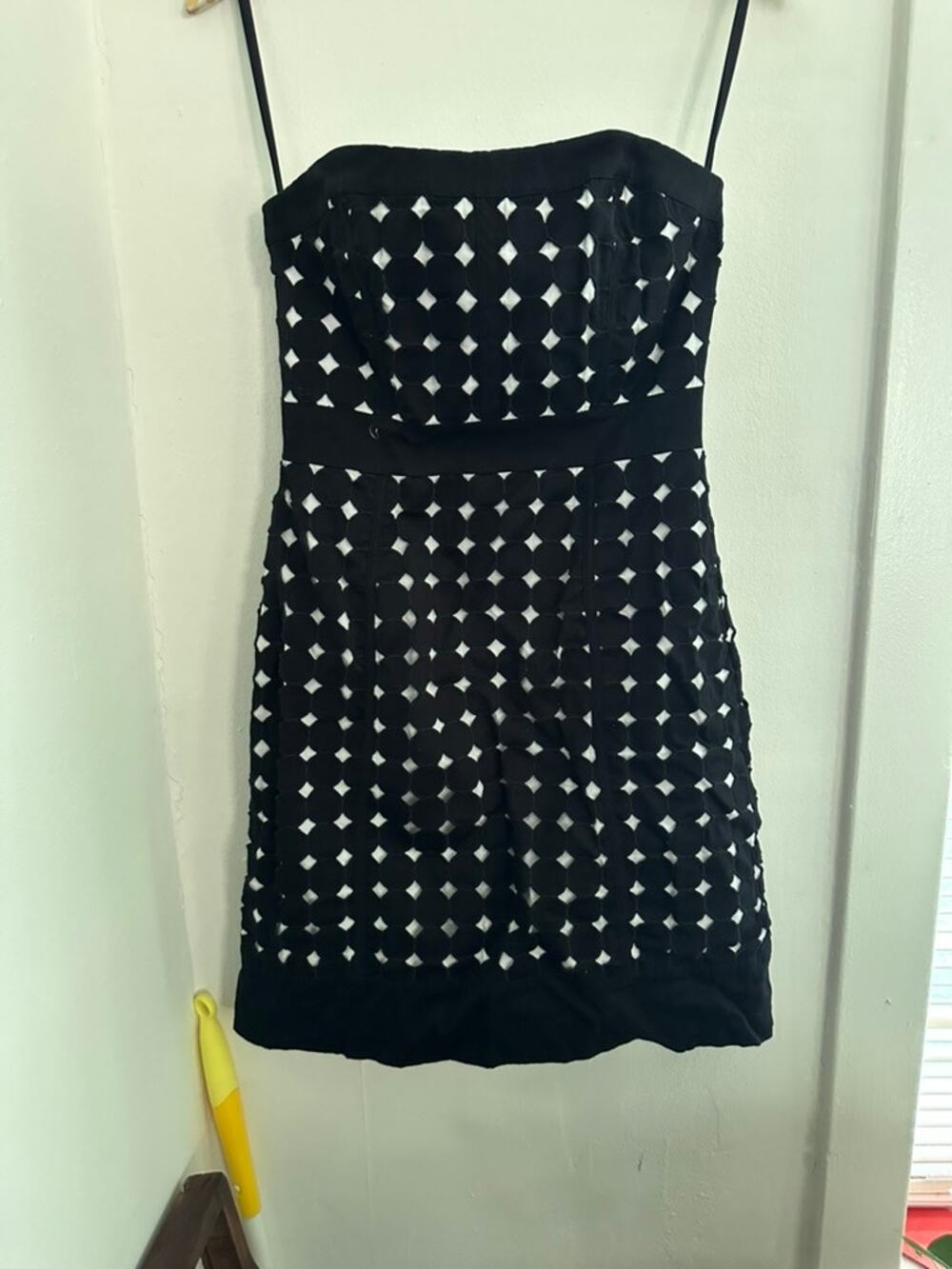 White House Black Market Women's Strapless Dress | Size 2